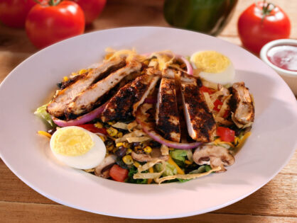 Logan's Kickin' Chickin' Salad